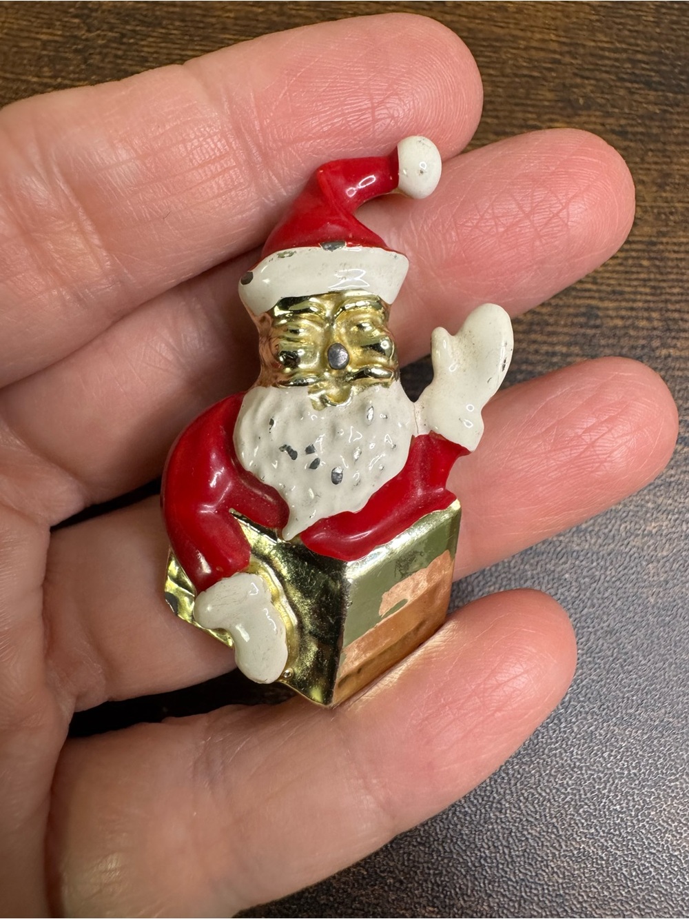 💚4/$20 Red and Gold Santa Claus Holiday Brooch